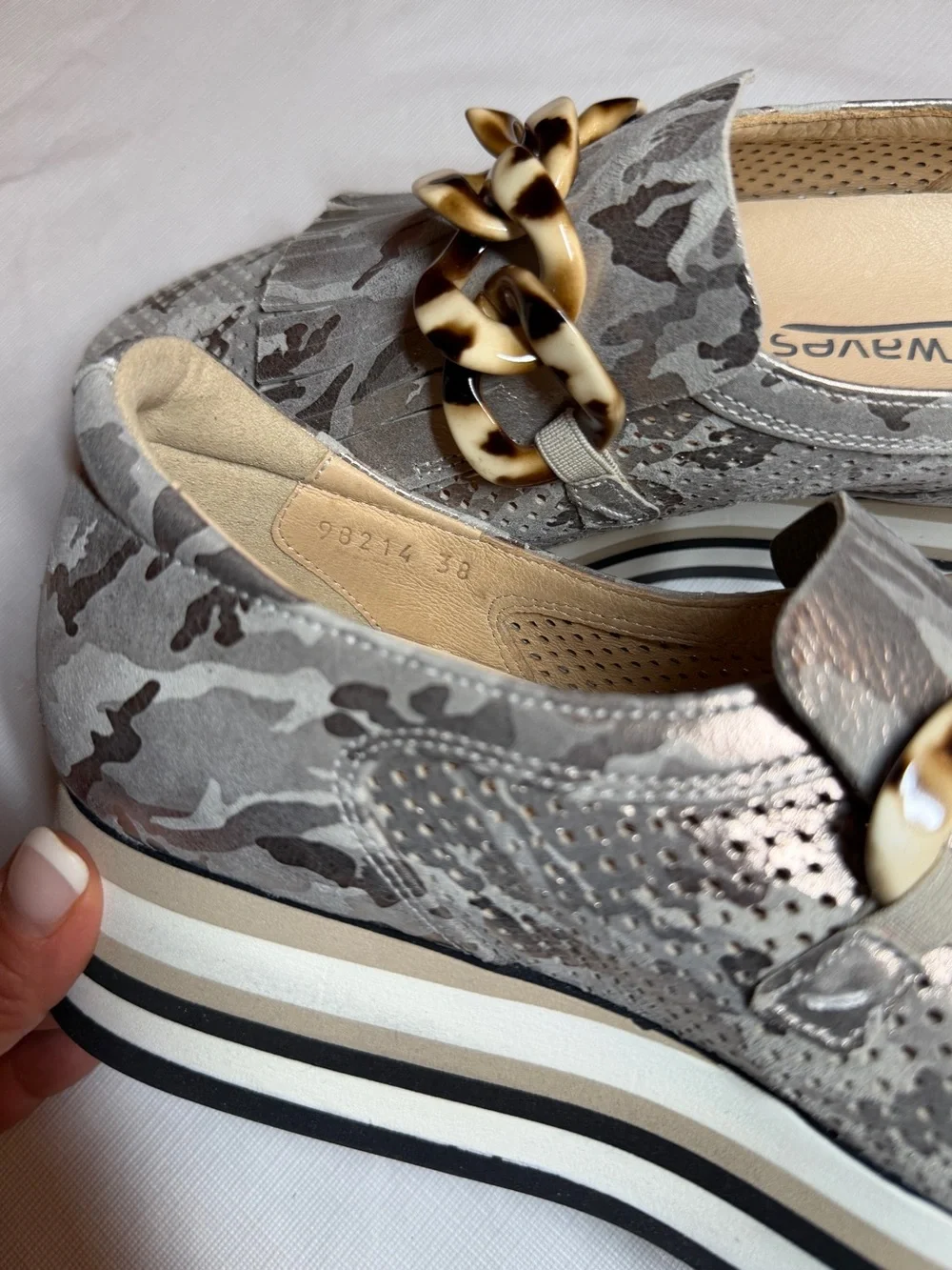 Softwaves Cadie Metallic Camo Platform Sneaker Loafer 38 US 7.5 8 NWOB